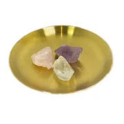 Kristallarrangement im Wohnraum – Rosenquarz, Amethyst, Bergkristall