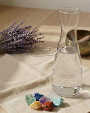 Wassersteine Set zur Edelsteinwasser Herstellung – 7 Rohsteine für energetisiertes Wasser – Amethyst, Quarz, Jaspis & me