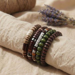 Rustikales Armband-Set aus Holzperlen in Braun, Grün & Naturtönen