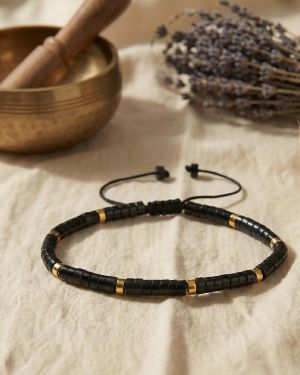 Schwarzer Jaspis Armband aus Flachperlen als minimalistischer Schutzstein Schmuck, Wurzelchakra Yoga Geschenk für Männer