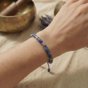 Kyanit Armband Blau, Naturstein Flachperlen, Drittes Auge Chakra, Minimalistisch, Verstellbar, Achtsamkeit Schmuck für Y