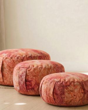 Rotes Bio Meditationskissen – Wurzelchakra Yoga Sitzkissen – Rundes Zafu mit Dinkelspelz, waschbar und vegan – Erdung &